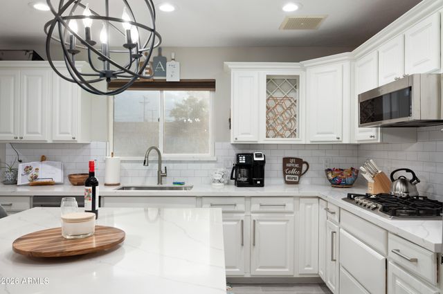 2530 N 68th Place, Scottsdale, AZ 85257