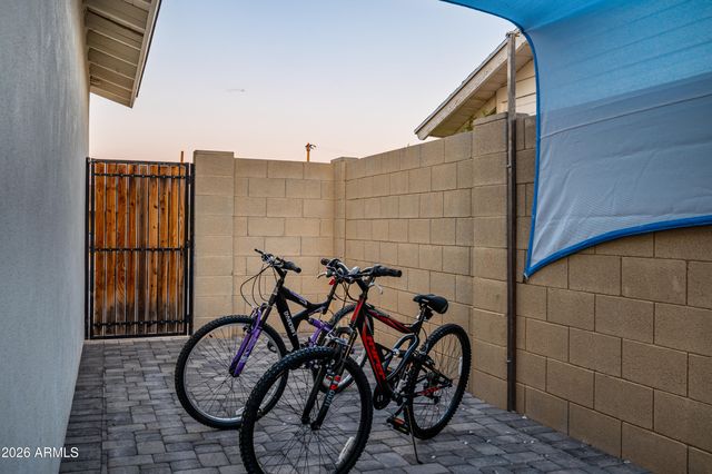 2530 N 68th Place, Scottsdale, AZ 85257