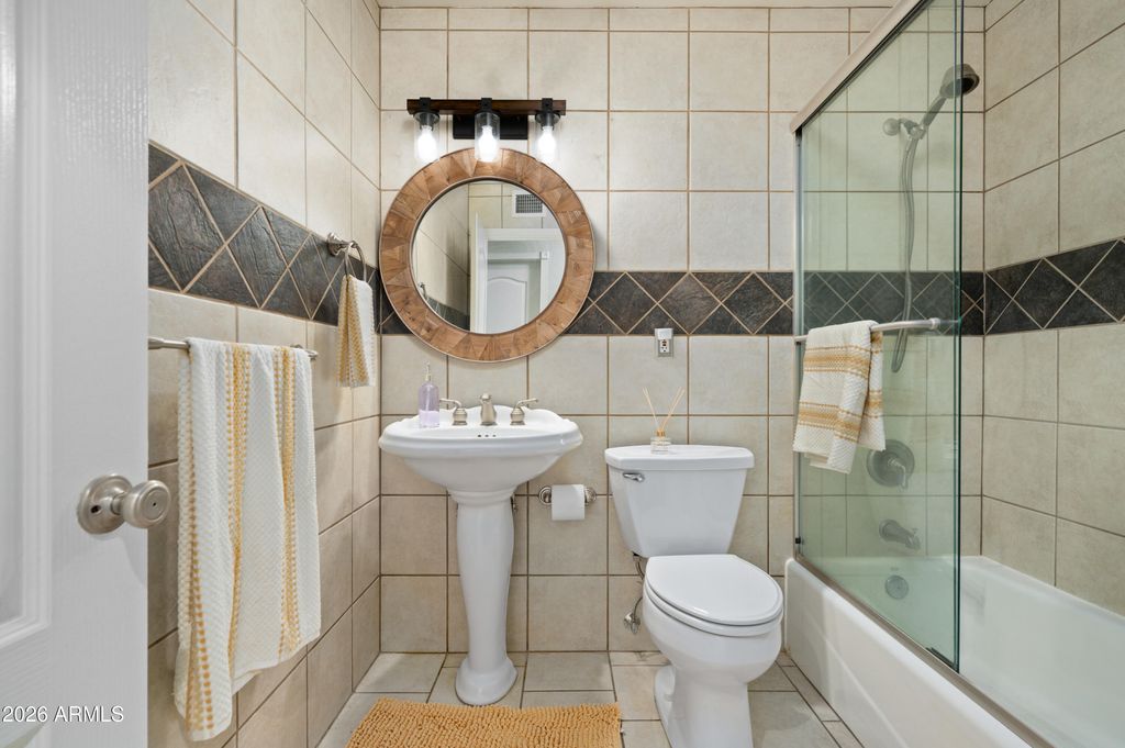 Image 30 of property listing at 2530 N 68th Place, Scottsdale, AZ 85257