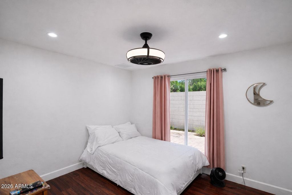 Image 31 of property listing at 2530 N 68th Place, Scottsdale, AZ 85257
