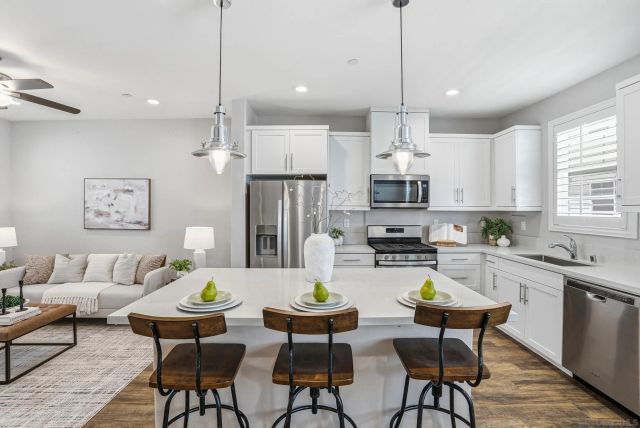 510 Finch Ln, Imperial Beach, CA 91932