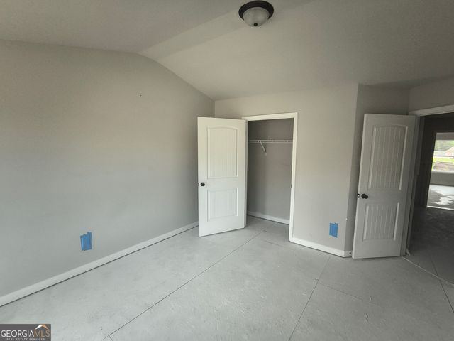 685 S Jeff Davis Drive, Fayetteville, GA 30215