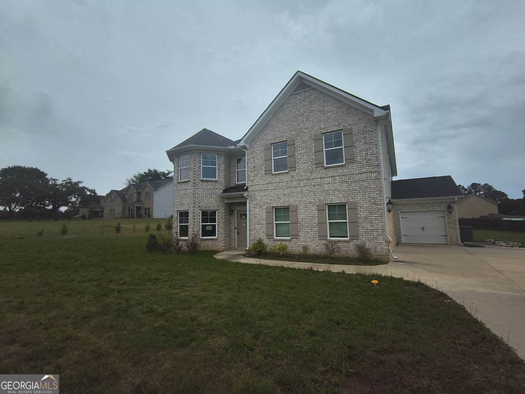685 S Jeff Davis Drive, Fayetteville, GA 30215