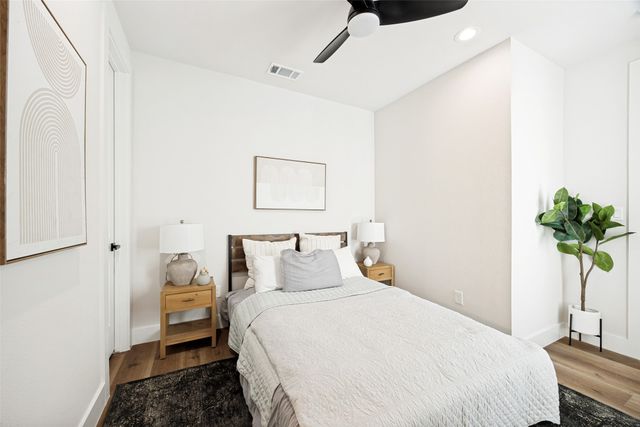5637 Live Oak Street 201, Dallas, TX 75206
