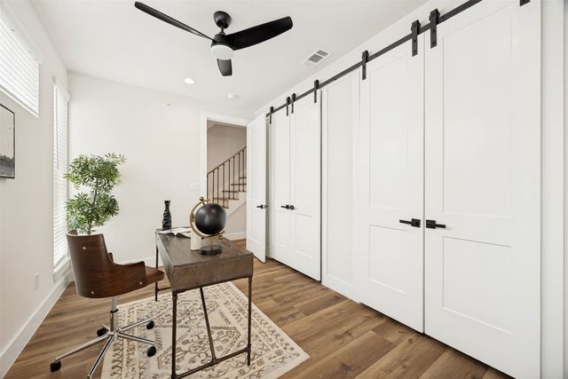 5637 Live Oak Street 201, Dallas, TX 75206