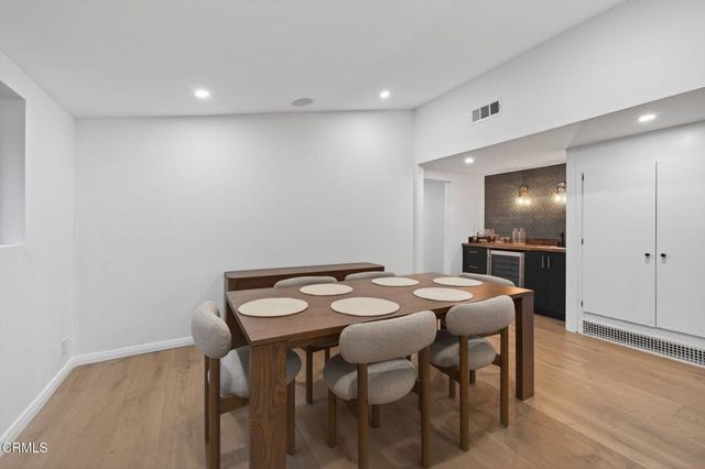22261 Ybarra Road, Woodland Hills, CA 91364