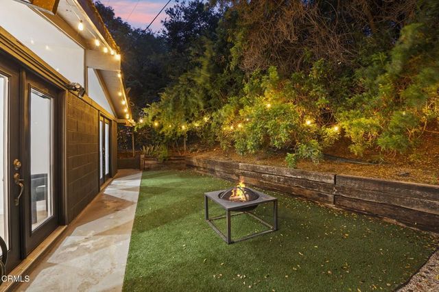 22261 Ybarra Road, Woodland Hills, CA 91364