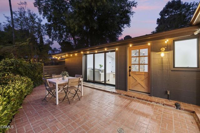 22261 Ybarra Road, Woodland Hills, CA 91364