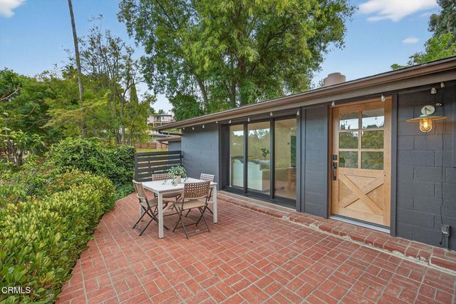 22261 Ybarra Road, Woodland Hills, CA 91364