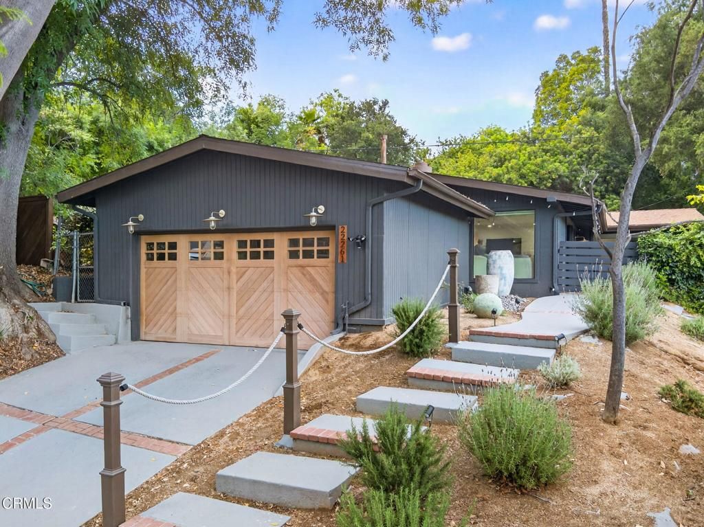 22261 Ybarra Road, Woodland Hills, CA 91364