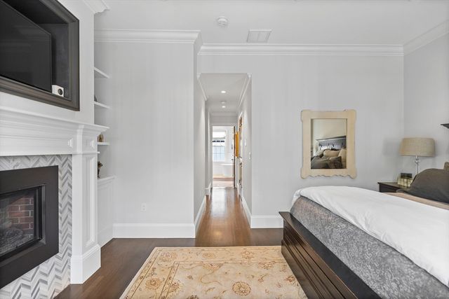795 E 4th St, Boston, MA 02127