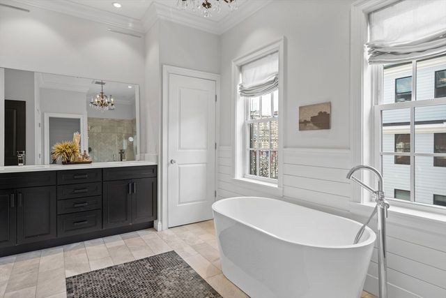 795 E 4th St, Boston, MA 02127
