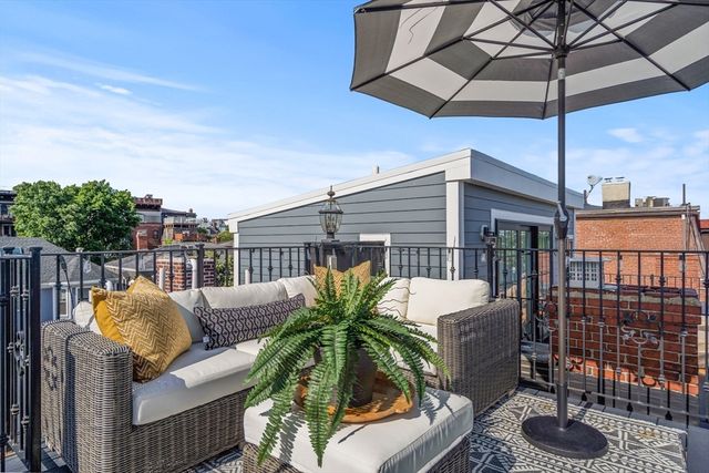 795 E 4th St, Boston, MA 02127
