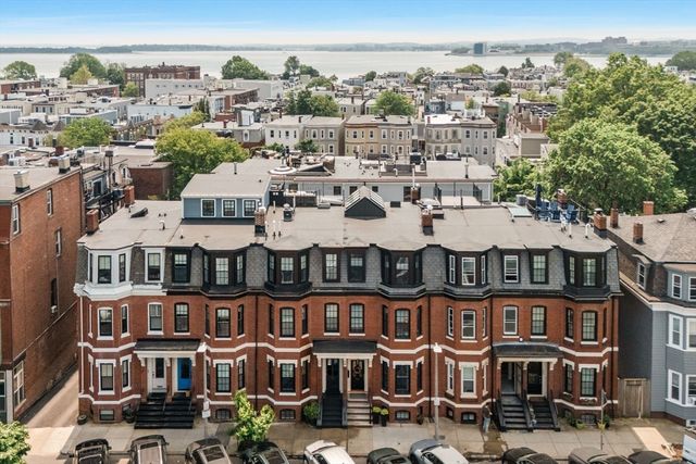 795 E 4th St, Boston, MA 02127