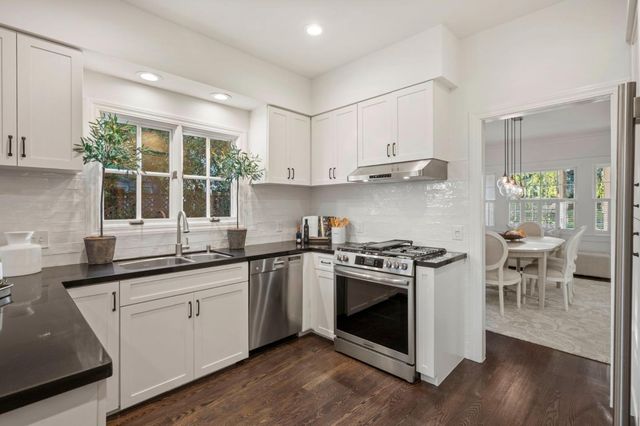 445 Arlington Road, Redwood City, CA 94062