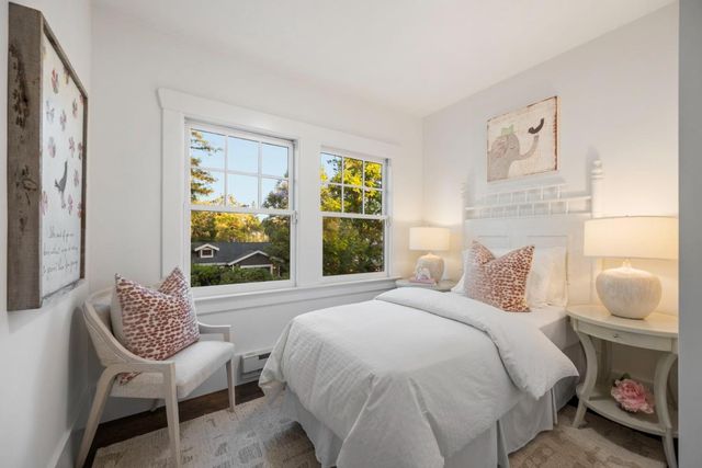 445 Arlington Road, Redwood City, CA 94062