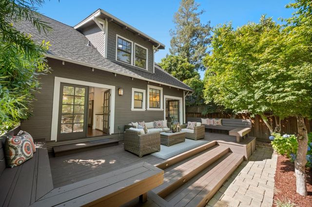 445 Arlington Road, Redwood City, CA 94062