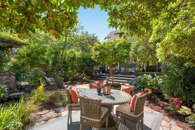 445 Arlington Road, Redwood City, CA 94062