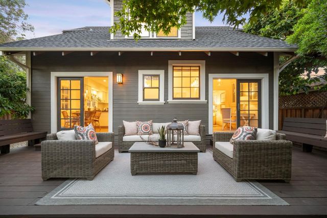 445 Arlington Road, Redwood City, CA 94062