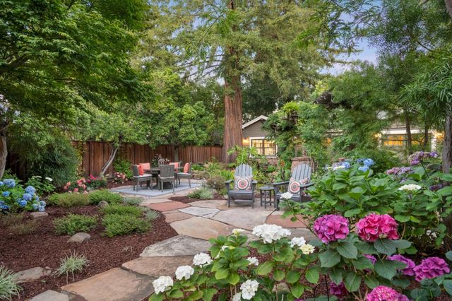 445 Arlington Road, Redwood City, CA 94062