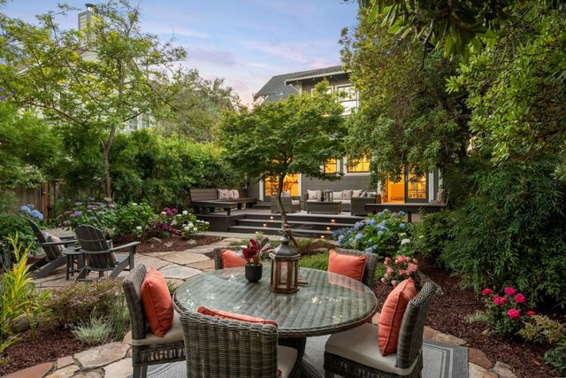 445 Arlington Road, Redwood City, CA 94062