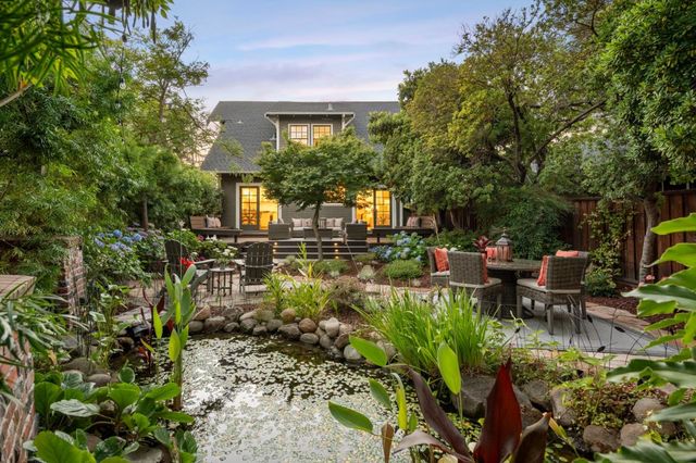 445 Arlington Road, Redwood City, CA 94062
