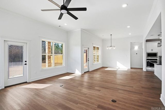 6201 Creekwater Drive, Bryant, AR 72002