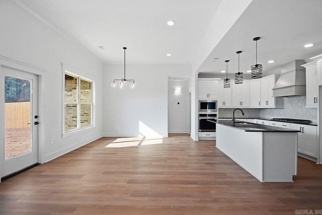 6201 Creekwater Drive, Bryant, AR 72002