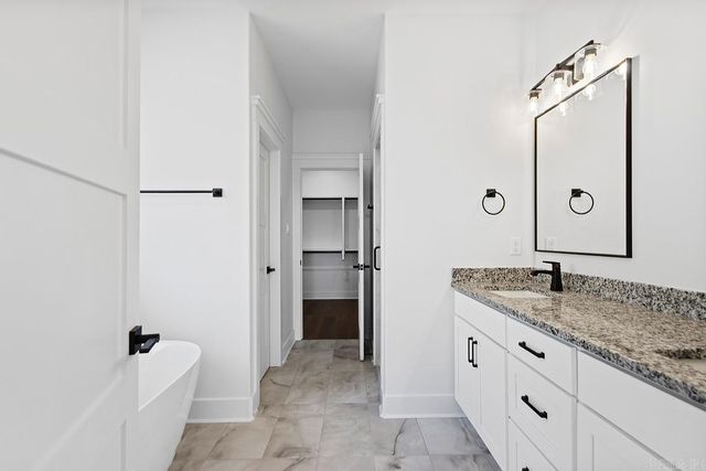 6201 Creekwater Drive, Bryant, AR 72002