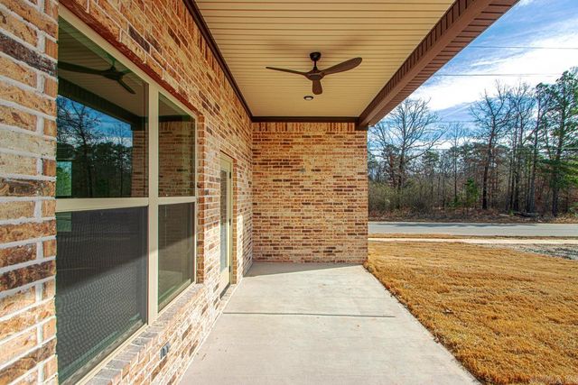 6201 Creekwater Drive, Bryant, AR 72002