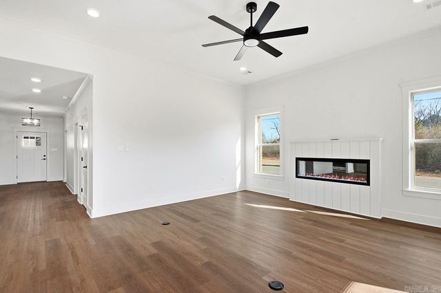 6201 Creekwater Drive, Bryant, AR 72002