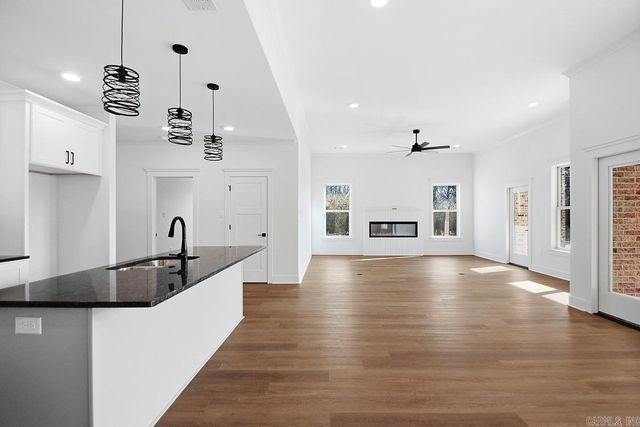 6201 Creekwater Drive, Bryant, AR 72002