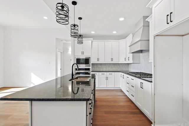 6201 Creekwater Drive, Bryant, AR 72002