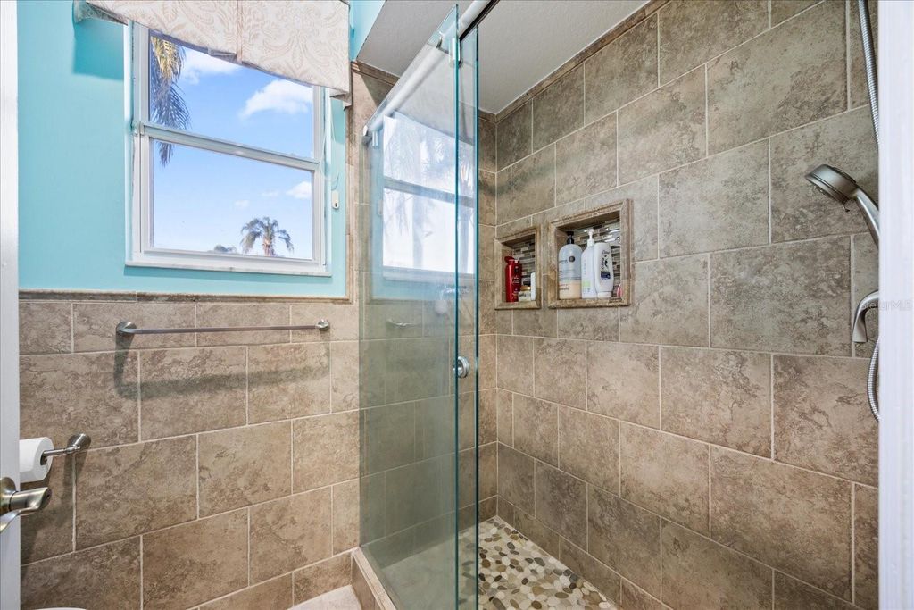 6107 GLEN ABBEY LANE