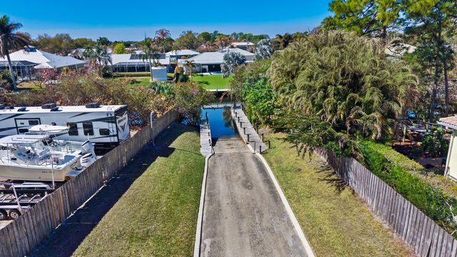 768 SW Whisper Ridge Trail, Palm City, FL 34990