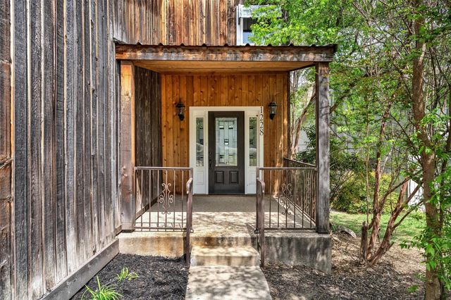 1228 Waterview Road, Granbury, TX 76048