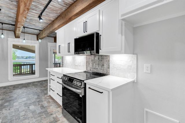 1228 Waterview Road, Granbury, TX 76048