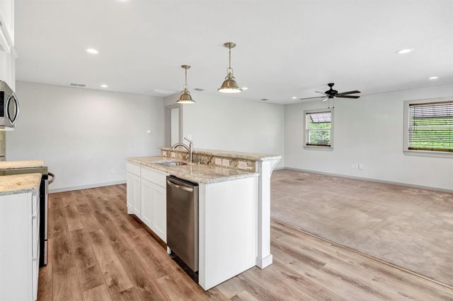 1228 Waterview Road, Granbury, TX 76048