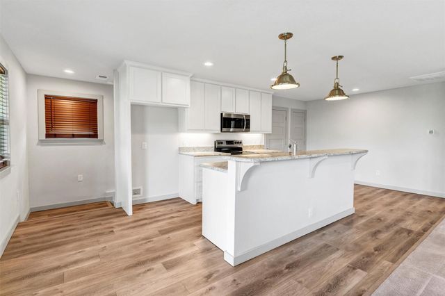 1228 Waterview Road, Granbury, TX 76048