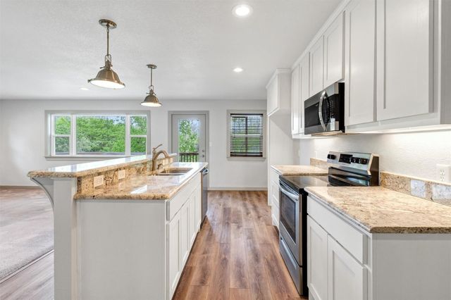 1228 Waterview Road, Granbury, TX 76048