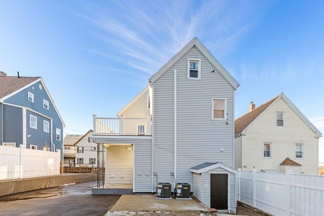 7 Bennett St 1, Medford, MA 02155