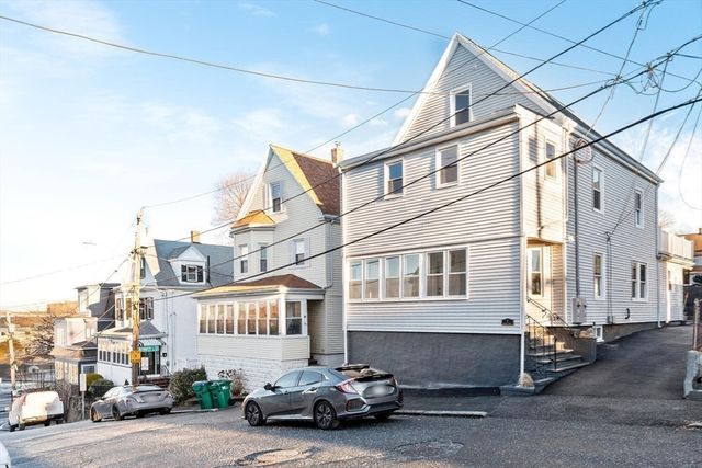 7 Bennett St 1, Medford, MA 02155