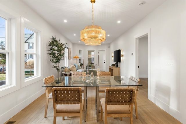 7 Bennett St 1, Medford, MA 02155