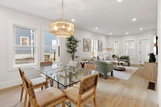 7 Bennett St 1, Medford, MA 02155