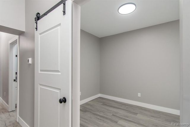 2455 Crumb Road, Walled Lake, MI 48390