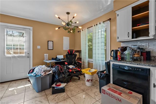 2135 English AVE, Chesapeake, VA 23320