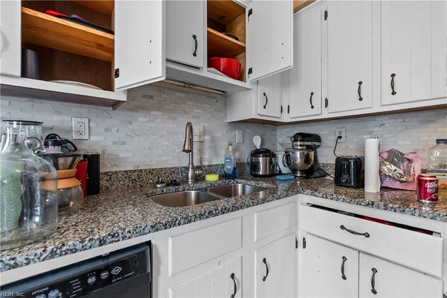 2135 English AVE, Chesapeake, VA 23320