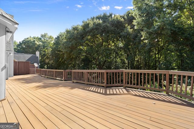 3520 Lester Court SW, Lilburn, GA 30047