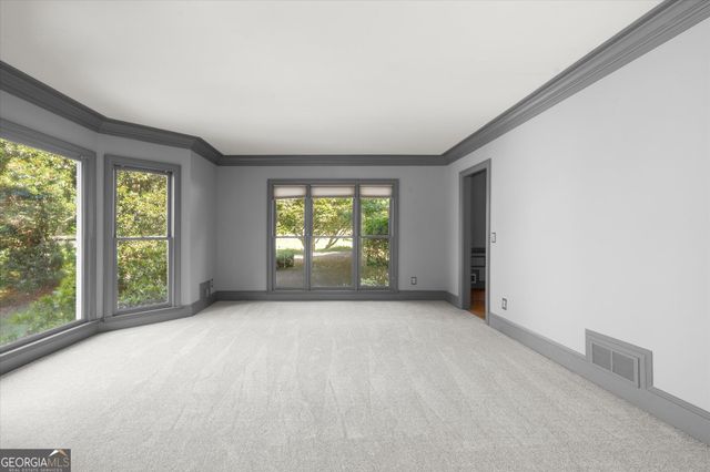 3520 Lester Court SW, Lilburn, GA 30047