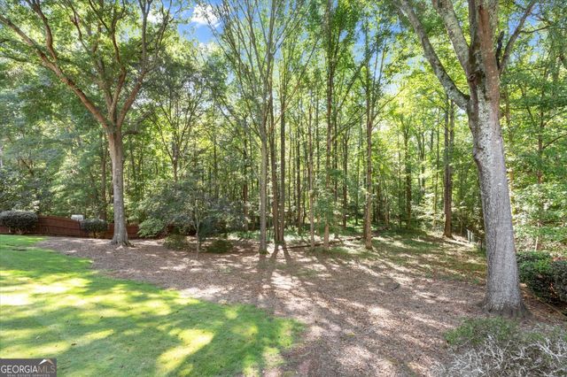 3520 Lester Court SW, Lilburn, GA 30047